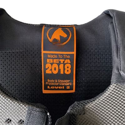 Προσαρμοσμένο ιππαστικό μπουφάν και ιππαστικό γιλέκο
